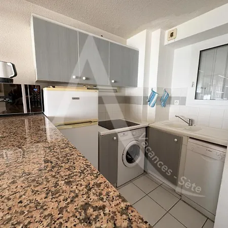 T2 Coin Chambre, Terrasse 1ere Ligne Mer, Piscine Apartment