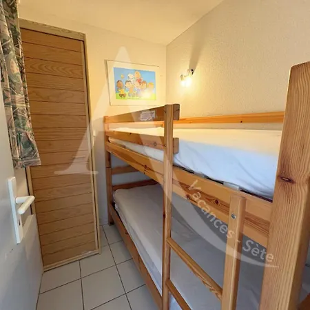 T2 Coin Chambre, Terrasse 1ere Ligne Mer, Piscine *